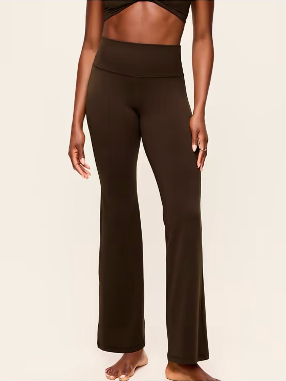 OLD NAVY Powersoft High-Waist Flare Pants Ribbed in Dark Brown